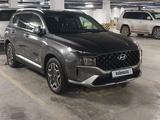 Hyundai Santa Fe 2021 года за 18 300 000 тг. в Астана