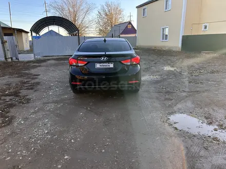 Hyundai Elantra 2014 года за 4 200 000 тг. в Уральск – фото 4