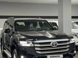 Toyota Land Cruiser 2022 года за 52 500 000 тг. в Тараз – фото 2