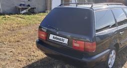 Volkswagen Passat 1994 годаүшін2 300 000 тг. в Уральск – фото 4
