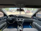Hyundai Sonata 2005 года за 3 000 000 тг. в Актобе – фото 5