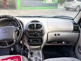 ВАЗ (Lada) Kalina 1118 2008 годаүшін1 000 000 тг. в Актобе – фото 3