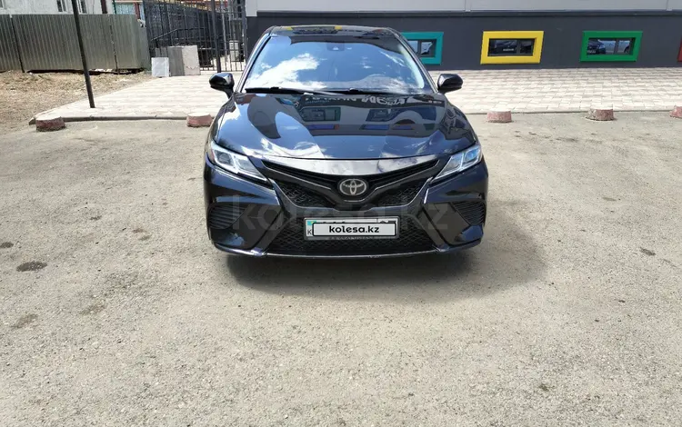Toyota Camry 2019 года за 11 500 000 тг. в Уральск