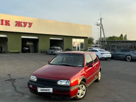 Volkswagen Golf 1992 года за 900 000 тг. в Алматы