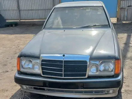 Mercedes-Benz E 260 1992 года за 500 000 тг. в Кызылорда – фото 2