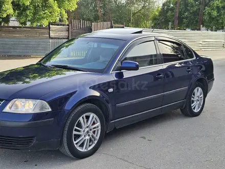 Volkswagen Passat 2002 года за 2 650 000 тг. в Астана – фото 3