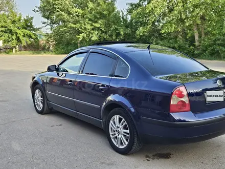 Volkswagen Passat 2002 года за 2 650 000 тг. в Астана – фото 5