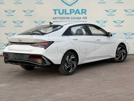 Hyundai Elantra 2024 года за 9 290 000 тг. в Алматы – фото 4