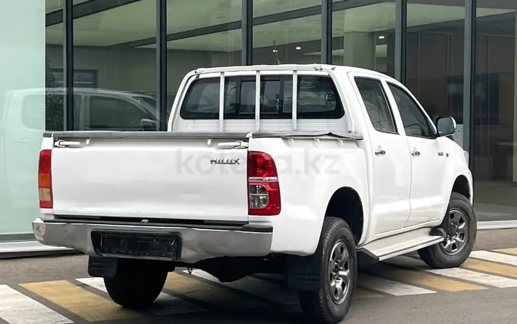 Toyota Hilux 2013 годаүшін8 000 000 тг. в Алматы