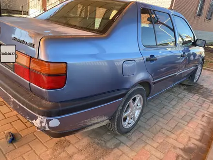 Volkswagen Vento 1993 года за 1 200 000 тг. в Актобе – фото 5