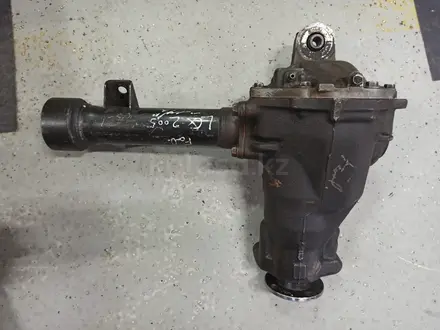 Редуктор передний на лендкрузер за 350 000 тг. в Алматы – фото 2