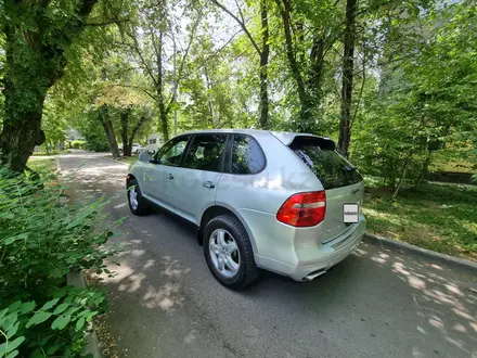 Porsche Cayenne 2007 года за 8 500 000 тг. в Алматы – фото 2