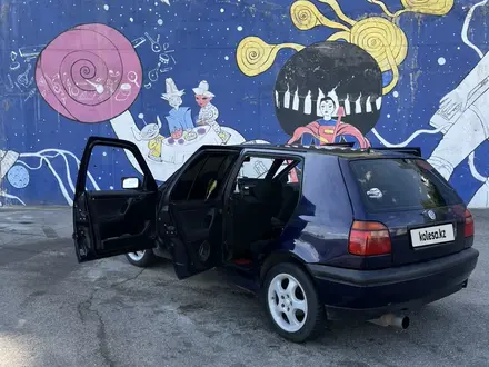 Volkswagen Golf 1993 года за 1 370 000 тг. в Алматы – фото 4