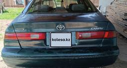 Toyota Camry 1997 года за 2 700 000 тг. в Алматы – фото 2