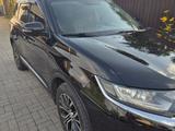 Mitsubishi Outlander 2017 года за 10 300 000 тг. в Астана – фото 2