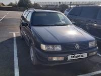 Volkswagen Passat 1994 годаfor2 000 000 тг. в Сарыагаш