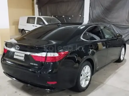 Lexus ES 300h 2014 года за 8 300 000 тг. в Астана – фото 3