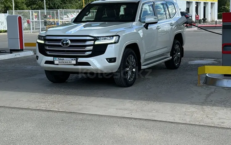 Toyota Land Cruiser 2023 года за 53 000 000 тг. в Уральск