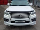 Lexus LX 570 2013 годаүшін27 000 000 тг. в Тараз