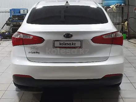 Kia Forte 2014 года за 4 500 000 тг. в Атырау – фото 2