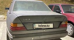 Mercedes-Benz E 220 1993 годаfor900 000 тг. в Шымкент – фото 2