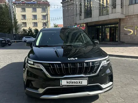 Kia Carnival 2023 года за 19 000 000 тг. в Шымкент