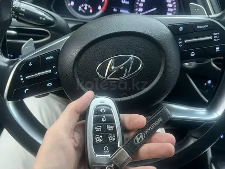 Hyundai Sonata 2020 года за 11 000 000 тг. в Алматы