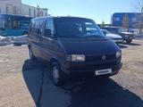Volkswagen Caravelle 1995 года за 3 900 000 тг. в Караганда – фото 2