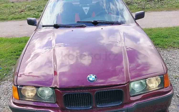 BMW 318 1992 годаүшін1 000 000 тг. в Усть-Каменогорск