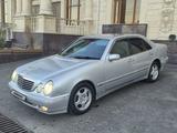 Mercedes-Benz E 240 2000 года за 3 400 000 тг. в Шымкент – фото 2