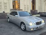 Mercedes-Benz E 240 2000 года за 3 400 000 тг. в Шымкент