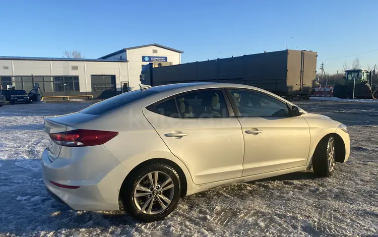 Hyundai Elantra 2018 года за 4 600 000 тг. в Уральск