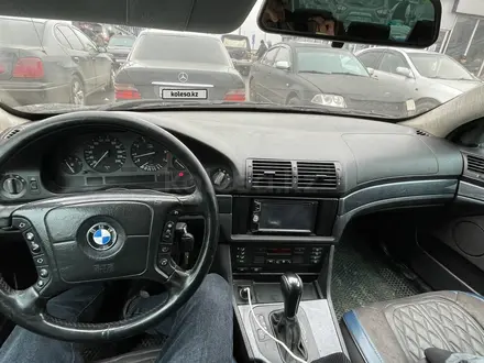 BMW 528 1998 года за 3 000 000 тг. в Алматы – фото 4