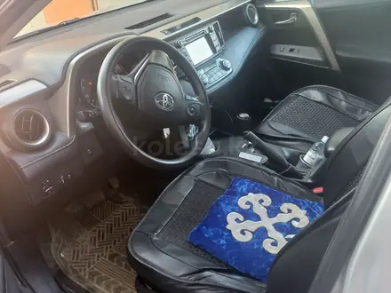 Toyota RAV4 2014 года за 6 000 000 тг. в Актобе – фото 11