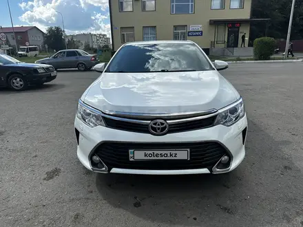 Toyota Camry 2015 года за 11 000 000 тг. в Экибастуз