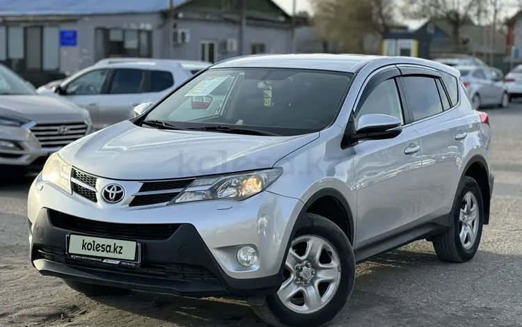 Toyota RAV4 2015 годаүшін10 650 000 тг. в Актобе