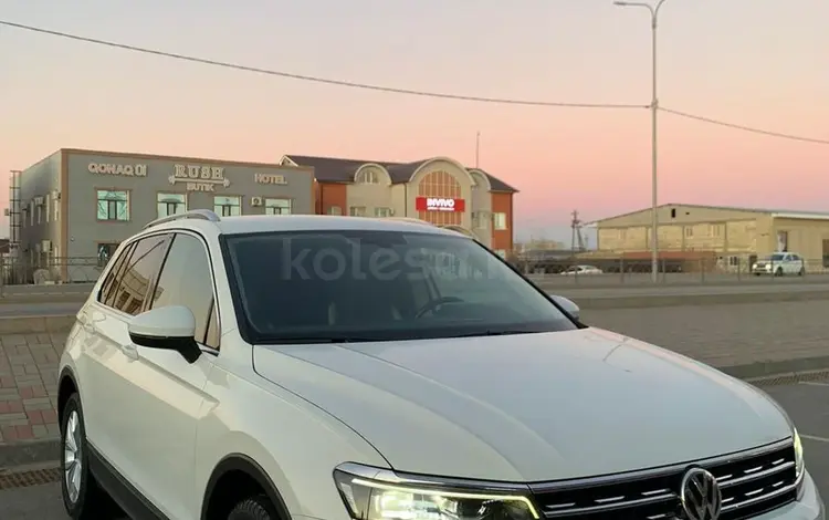 Volkswagen Tiguan 2017 года за 13 200 000 тг. в Атырау