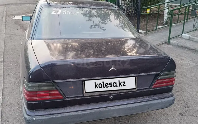 Mercedes-Benz E 230 1988 годаүшін1 300 000 тг. в Атбасар