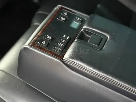 Toyota Camry 2015 года за 10 900 000 тг. в Актобе – фото 14