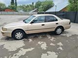 Toyota Camry 1997 годаүшін2 500 000 тг. в Семей – фото 2