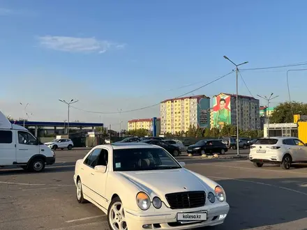 Mercedes-Benz E 320 2001 года за 5 000 000 тг. в Алматы – фото 4