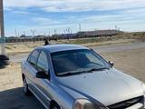 Kia Rio 2001 года за 1 600 000 тг. в Кульсары – фото 2