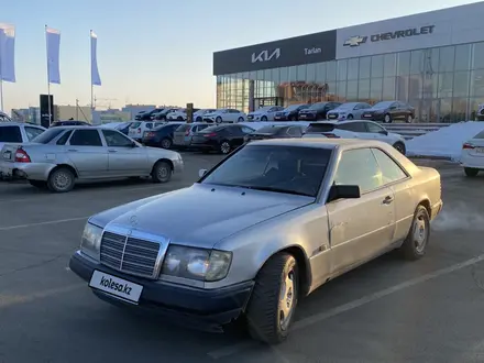 Mercedes-Benz E 200 1992 года за 1 330 000 тг. в Костанай – фото 2