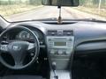 Toyota Camry 2011 года за 7 250 000 тг. в Актобе – фото 7