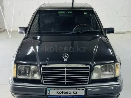 Mercedes-Benz E 200 1995 года за 2 500 000 тг. в Тараз – фото 4