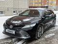 Toyota Camry 2018 года за 14 000 000 тг. в Актобе