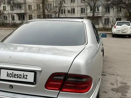 Mercedes-Benz E 320 1997 года за 3 400 000 тг. в Алматы – фото 8