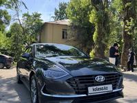 Hyundai Sonata 2022 года за 13 500 000 тг. в Алматы