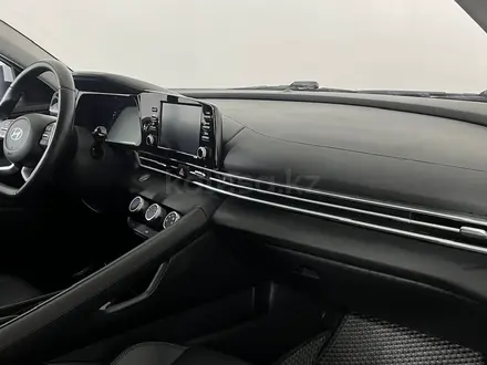 Hyundai Elantra 2023 года за 7 240 000 тг. в Караганда – фото 15