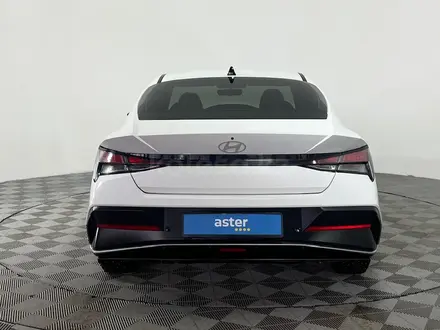 Hyundai Elantra 2023 года за 7 240 000 тг. в Караганда – фото 6